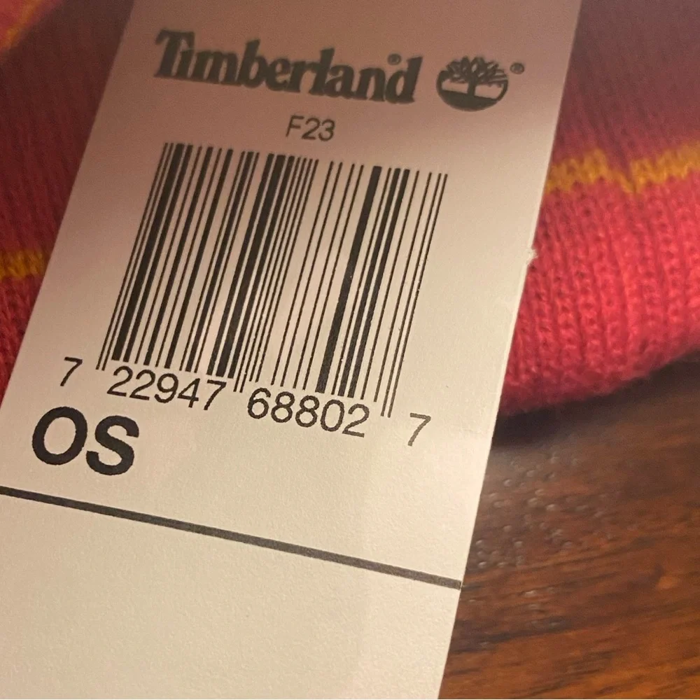 NWT Timberland Women's Classic Tonal Patch Cuffed Beanie in Red Gift‎ Winter